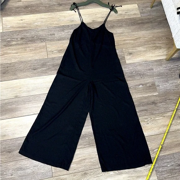 #11)  Old Navy Black lightweight  wide leg jumpsuit Size XS - Picture 8 of 8